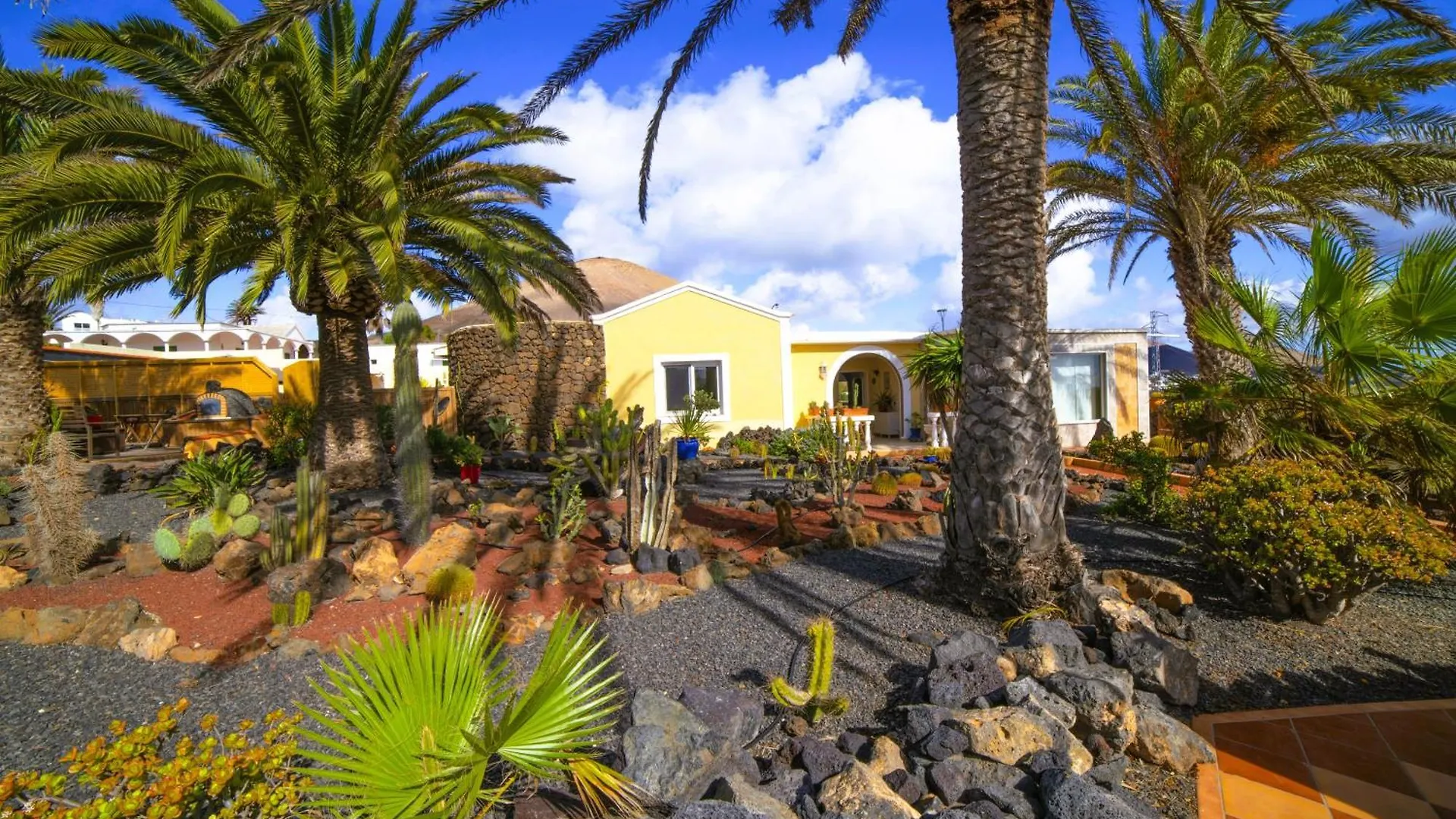 Madora Villa - Private Pool, Amazing Garden, Sea View & Quiet Location La Asomada  Hiszpania