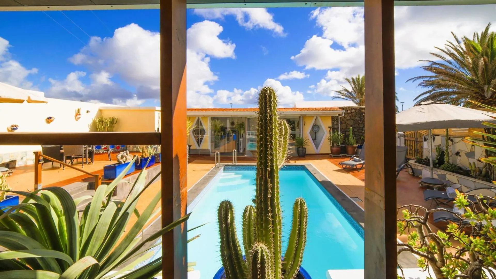 Madora Villa - Private Pool, Amazing Garden, Sea View & Quiet Location La Asomada  Hiszpania